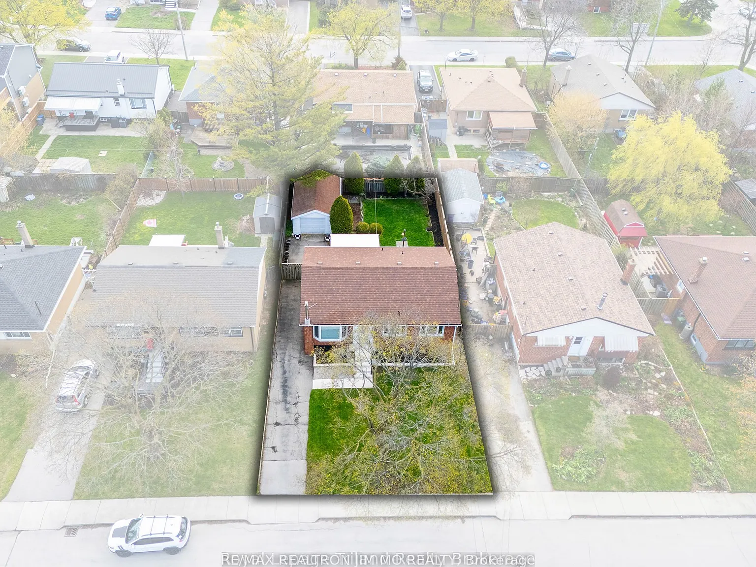 3 bed, $3,300 — Photo 2