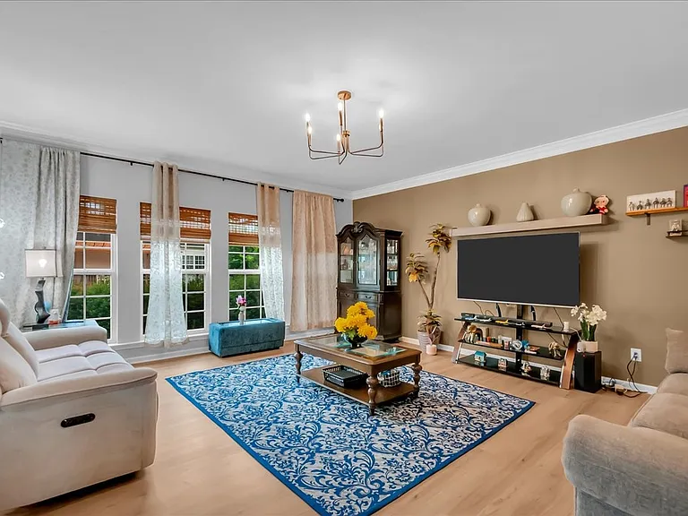 6000 Thrush Ct — Photo 19