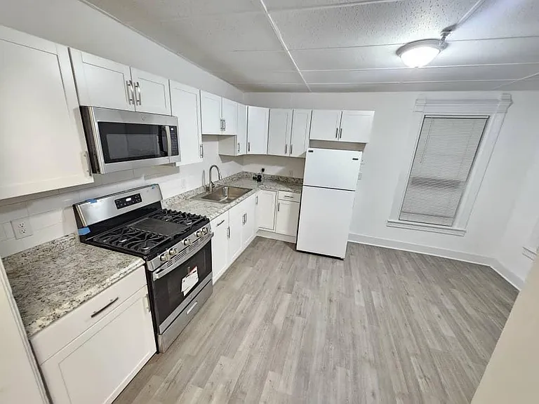 348 Walker St #1 — Photo 34