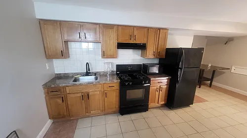5 Maybury St #B Photo 1