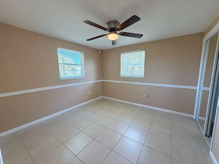 1115 Powersong St — Photo 7