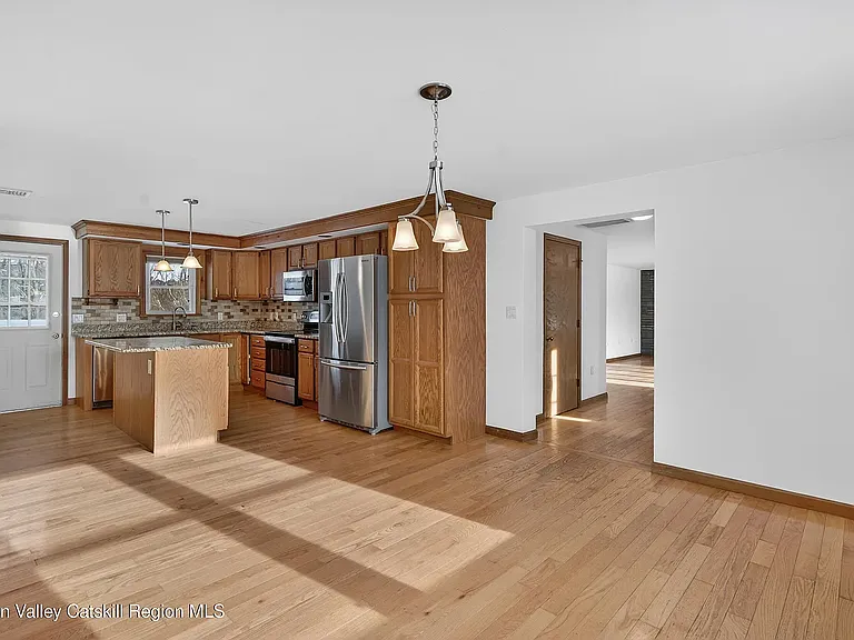 131 Barbarossa Ln #2 — Photo 4