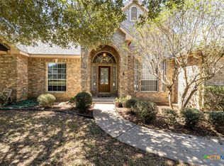 4 Park Place Dr, Gonzales, TX 78629
