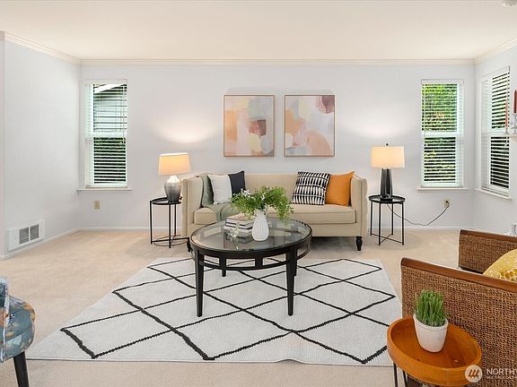 5th image of 15907 NE 40th Way #32A