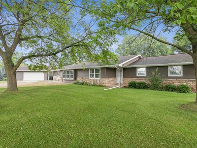 528 Round Lake Rd, BRILLION, WI, 54110