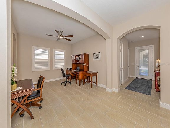 3rd image of 391 Padova Way