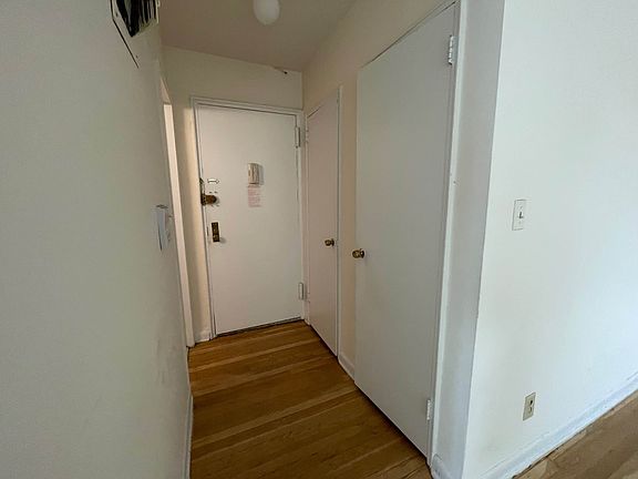 4th image of 43-22 49th St #2F