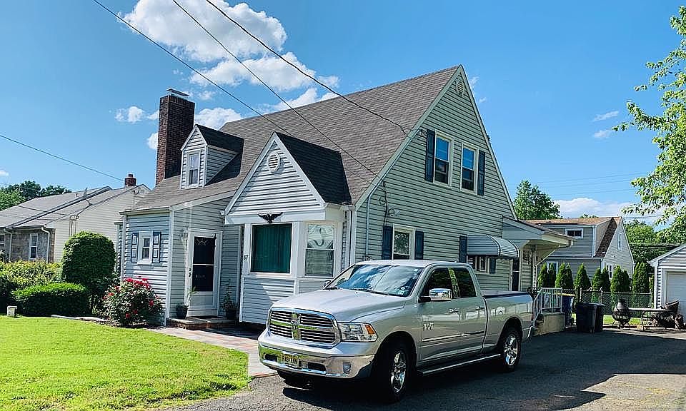 2nd image of 87 Lincoln Ave
