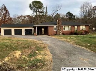 235 S Seneca Dr, Trinity, AL 35673