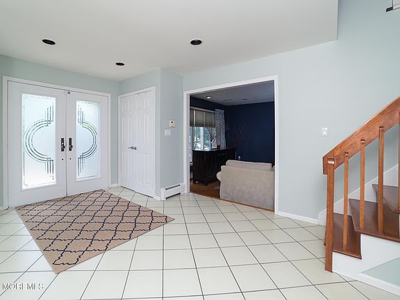 4th image of 10 Mitchell Court