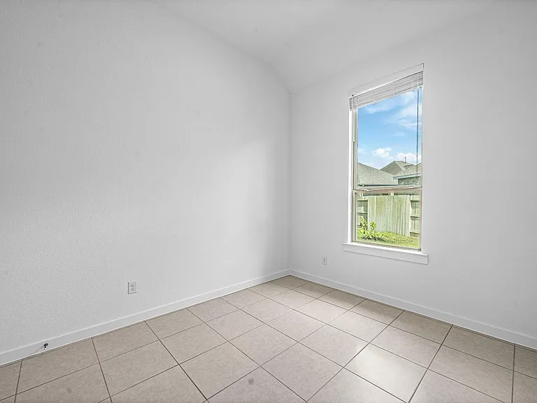 2221 Forest Trace Ln — Photo 27