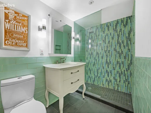 507 East 12th Street image 8 of 10