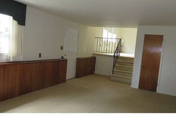 4th image of 115 Coral Reef Dr