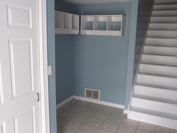 3rd image of 44 Broadway APT 4