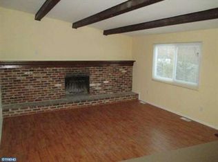 685 Chatham Rd, Somerdale, NJ 08083