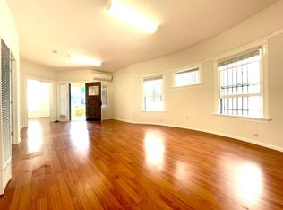 915 S Grand View St, Los Angeles, CA 90006