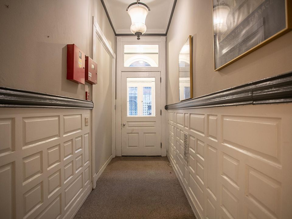 Common entry Hall, original Wainscott