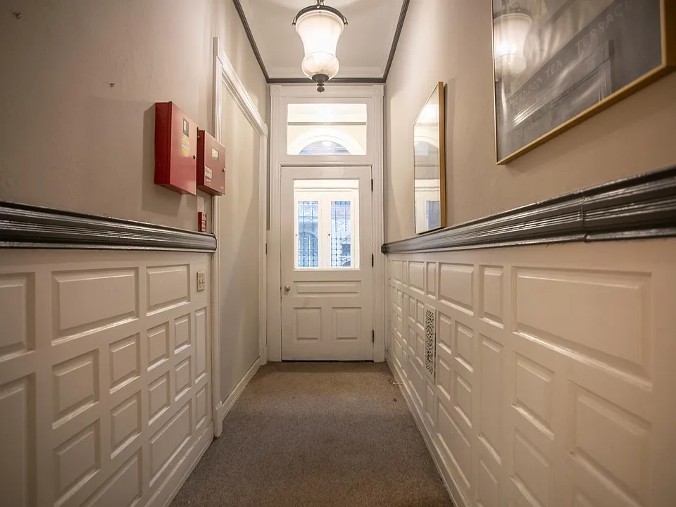 Common entry Hall, original Wainscott