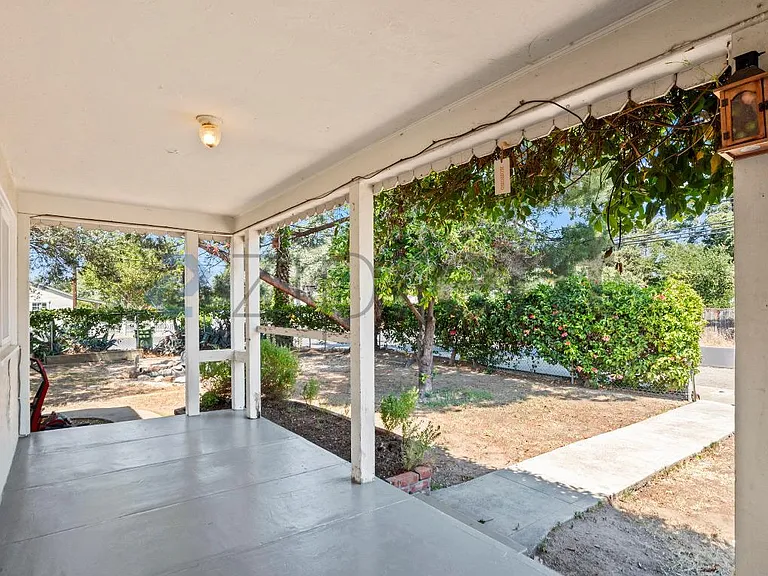 14331 Capri Dr — Photo 4