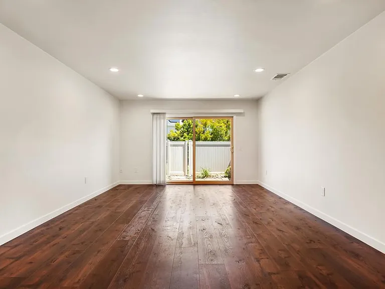 1723 Kellington Pl — Photo 3