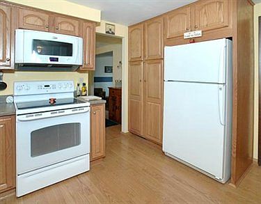 3rd image of 4006 Dublane Ct