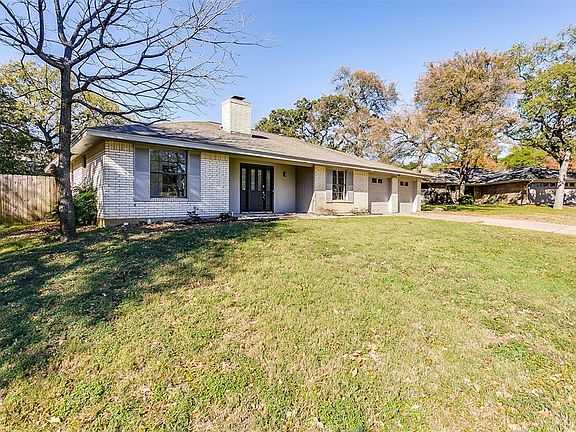 2nd image of 214 Betty L Ln