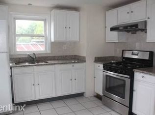 206 Adams St, Newton, MA 02458