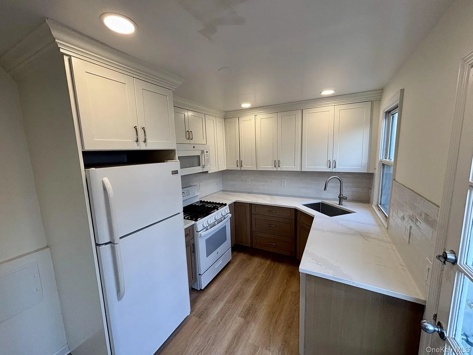 1 bed, 1.0 bath, 950 sqft, $2,800 — Photo 3