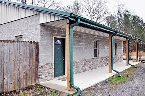 2nd image of 359 Old Eagle Creek Rd
