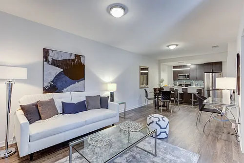 Floor plan 1325-402
