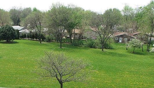 2nd image of 615 Perrie Dr APT 407-3