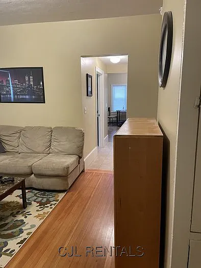 93 Ash St #1 — Photo 11