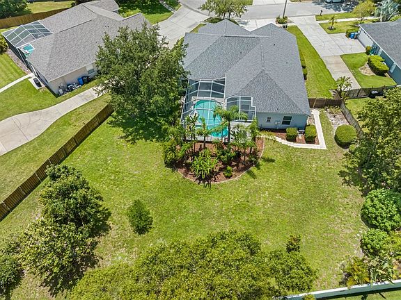 3rd image of 15842 Berea Dr