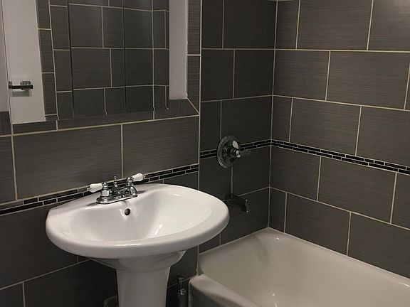 2nd image of 22410 Jamaica Ave APT 4D