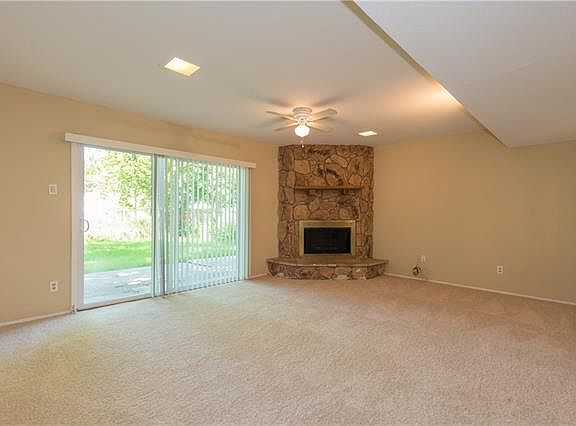 2nd image of 618 S Holiday Dr