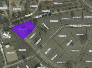 28 Meadow Valley Blvd, Pueblo, CO 81003