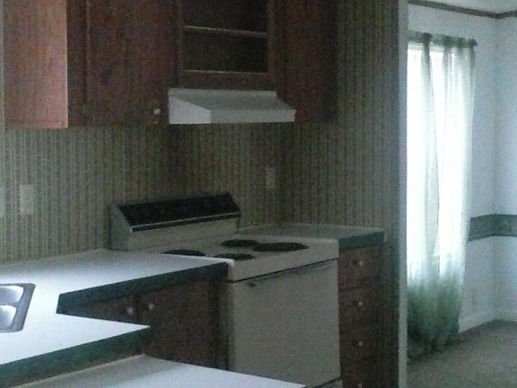 5th image of 31 Bennett Dr