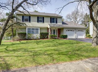 10 Ivins Ct, Aberdeen, NJ 07747