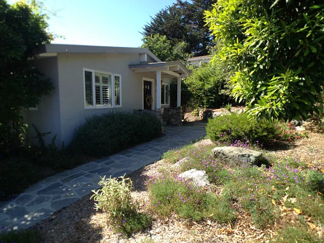 810 Avalon Pl photo 1