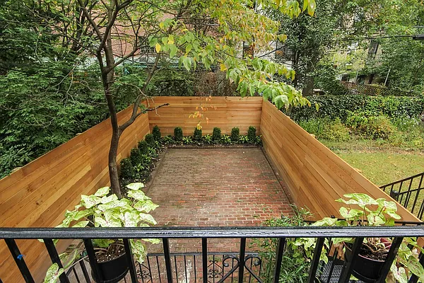 Sold by Corcoran | media 25