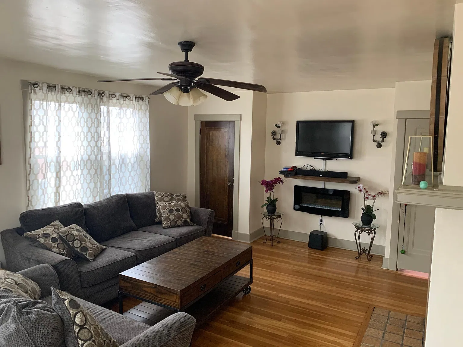 3 bed, 1000 sqft, $1,600 — Photo 4