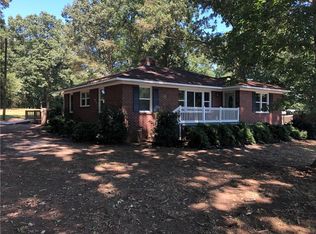 114 Edgewood Dr, Williamston, SC 29697