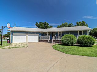 211 N Pine St, Inman, KS 67546