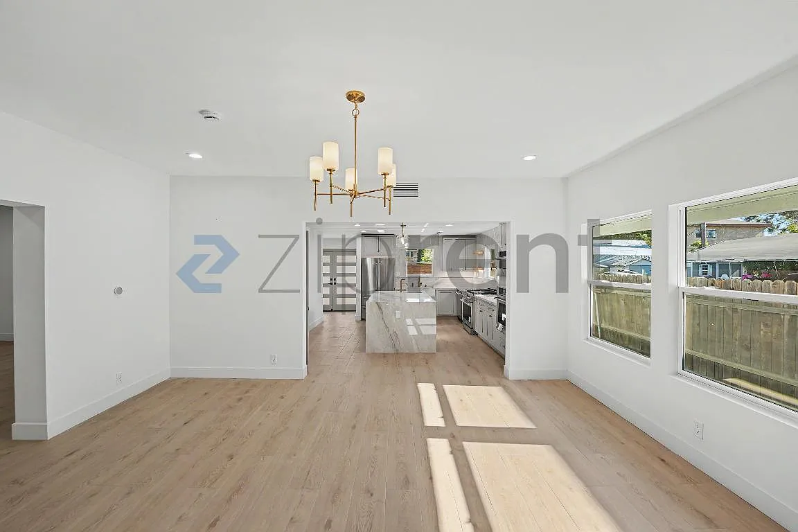 7 bed, 3559 sqft, $7,000 — Photo 4