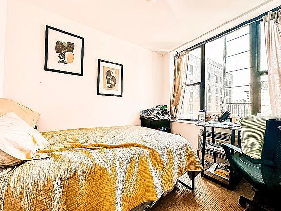 5th image of 401 E 13th St #5Z