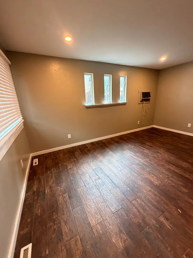 5251 Meade Street | Updated 4 Bed/ 2 Bath Home in the Heart of Berkley! — Photo 4