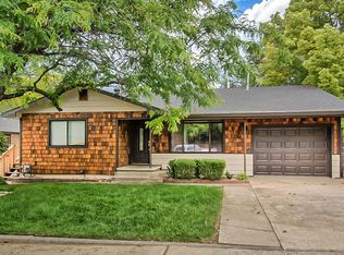 2556 Shasta St, Redding, CA 96001