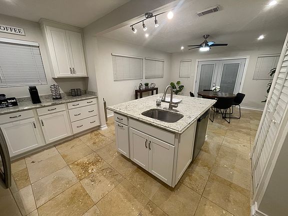 4th image of 5912 Petty St