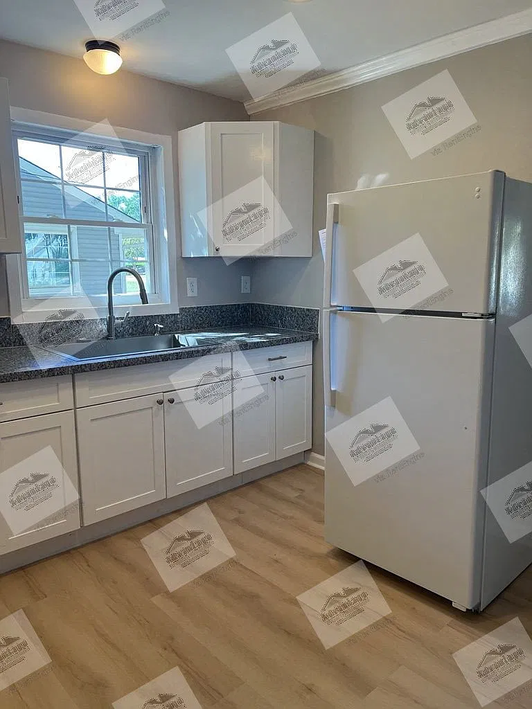 3 bed, 2.0 bath, 1617 sqft, $1,580 — Photo 4