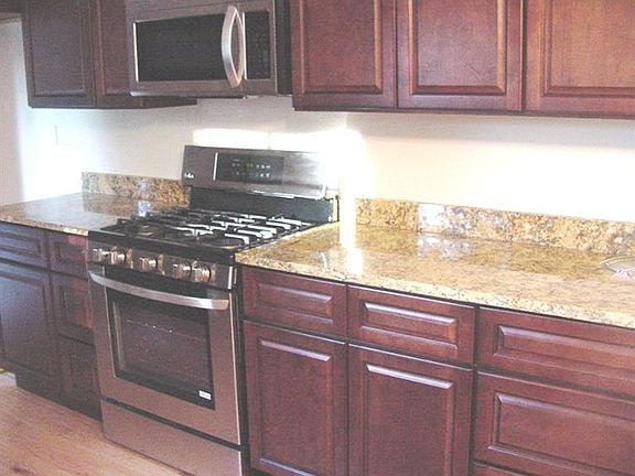 3rd image of 3600 Meadow Ln